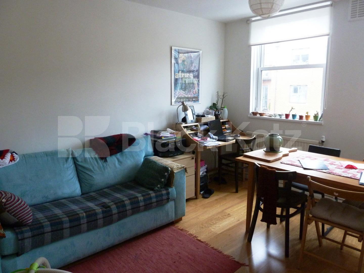 			NEW INSTRUCTION!, 1 Bedroom, 1 bath, 1 reception Flat			 Tollington Way, HOLLOWAY